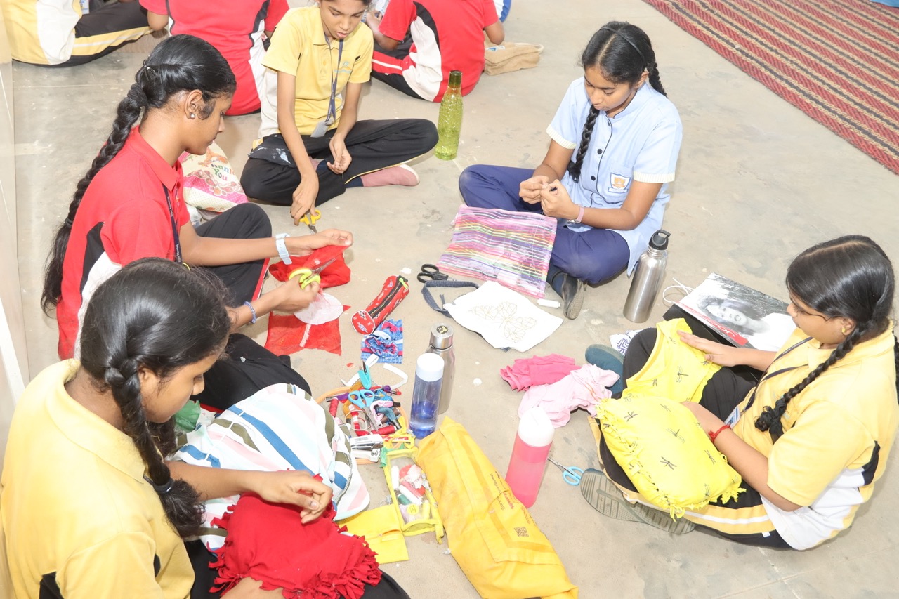 Mend & Trend Station