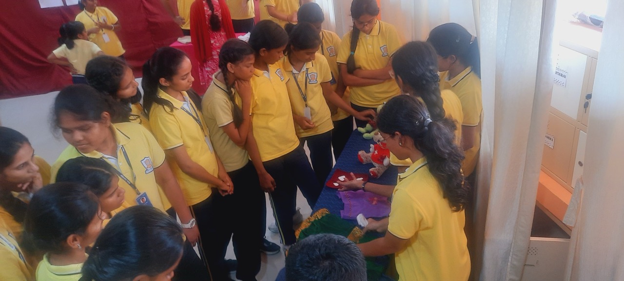 Fashion Footprint Treasure Hunt